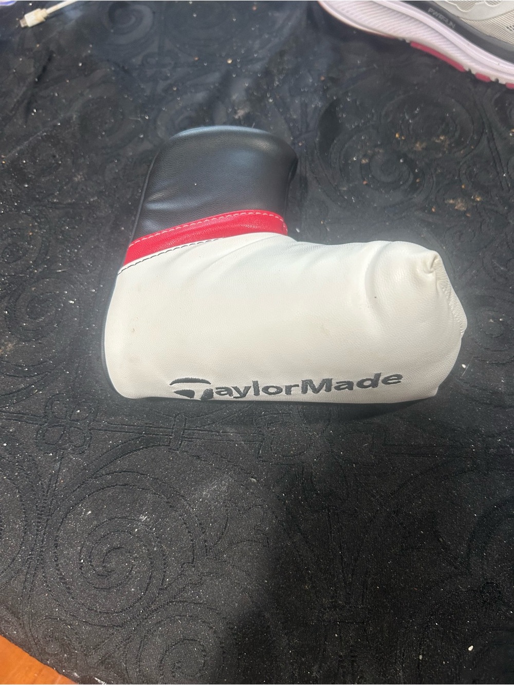 TaylorMade White, Black & Red Putter Headcover